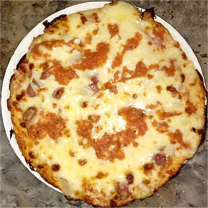 PIZZA DE TOCINETA